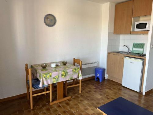 Studio Cap d'Agde, 1 pièce, 2 personnes - FR-1-702-3