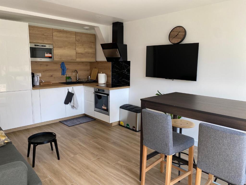Studio Cap d'Agde, 1 pièce, 4 personnes - FR-1-249-255 34300 Le Cap d\'Agde