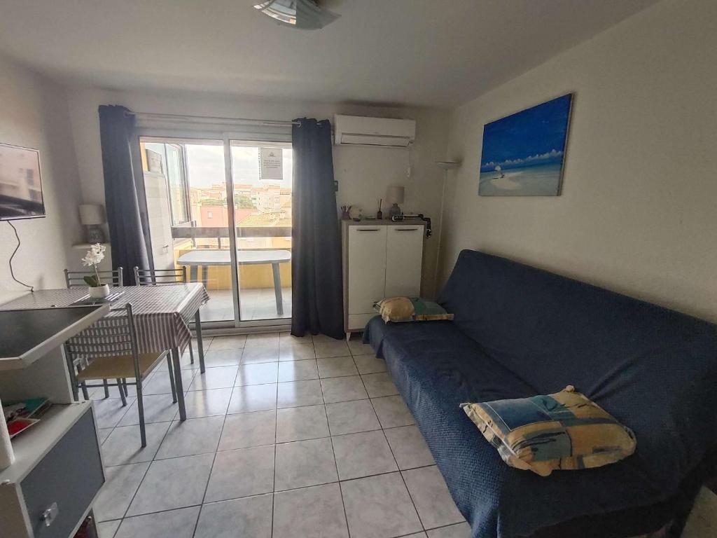 Appartement Studio Cap d'Agde, 1 pièce, 4 personnes - FR-1-607-154 7 rue de la Toison d'or, ile de Pecheurs Bat. E 4-eme etage, app 124 34300 Le Cap d\'Agde