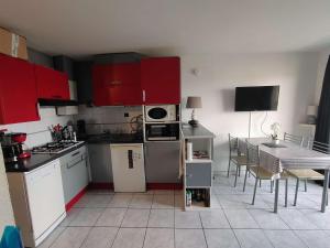 Appartement Studio Cap d'Agde, 1 pièce, 4 personnes - FR-1-607-154 7 rue de la Toison d'or, ile de Pecheurs Bat. E 4-eme etage, app 124 34300 Le Cap d\'Agde Languedoc-Roussillon