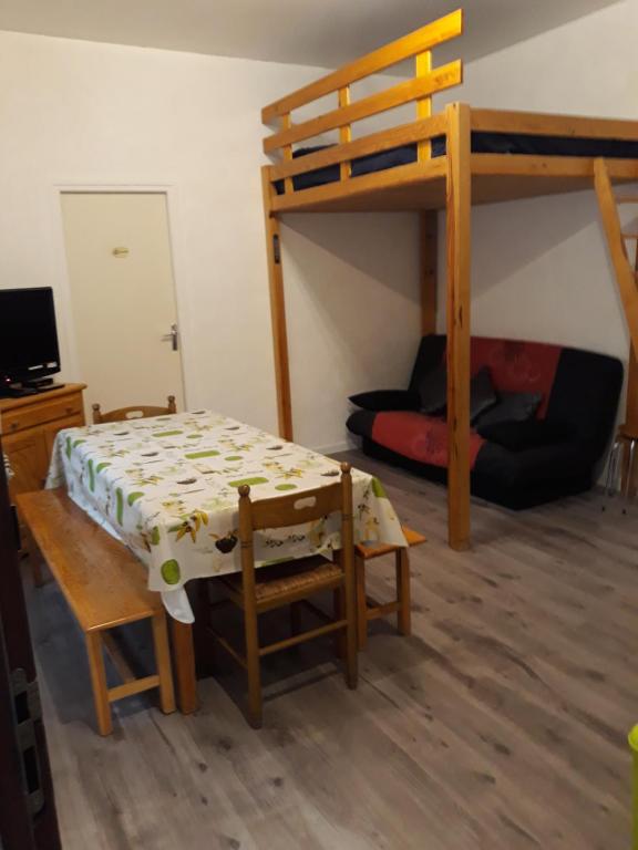Studio Cap d'Agde, 1 pièce, 4 personnes - FR-1-607-75 34300 Le Cap d\'Agde