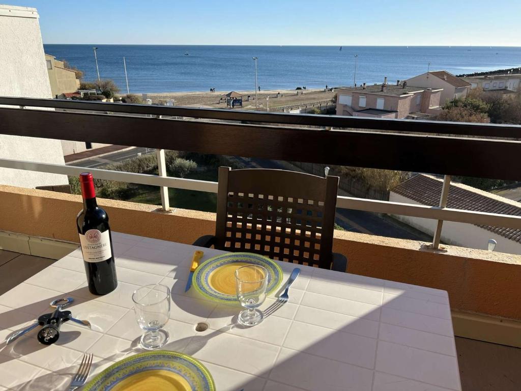 Appartement Studio Cap d'Agde, 1 pièce, 4 personnes - FR-1-702-26 1 AVENUE DE LA JETEE BAT C - APPT 166 - 4EME 34300 Le Cap d\'Agde