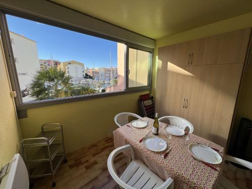 Studio Cap d'Agde, 1 pièce, 4 personnes - FR-1-702-9