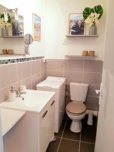 Studio Carnon ~ Plage, port et commerces, tout proche!
