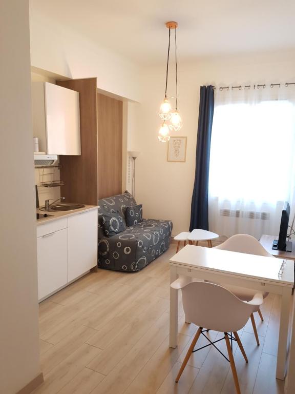 Appartement Studio Carré d'Or 19 Rue Dante 06000 Nice