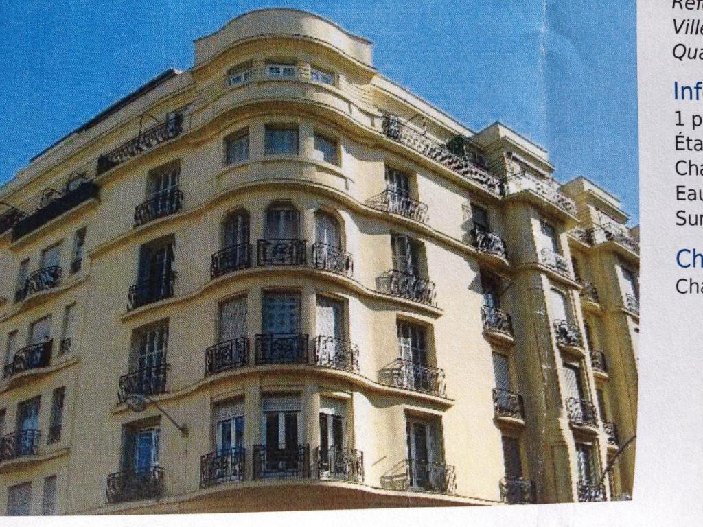 Appartement Studio Carré d'Or, à 50 m de la plage et du Négresco 6 boulevard Gambetta 06000 Nice