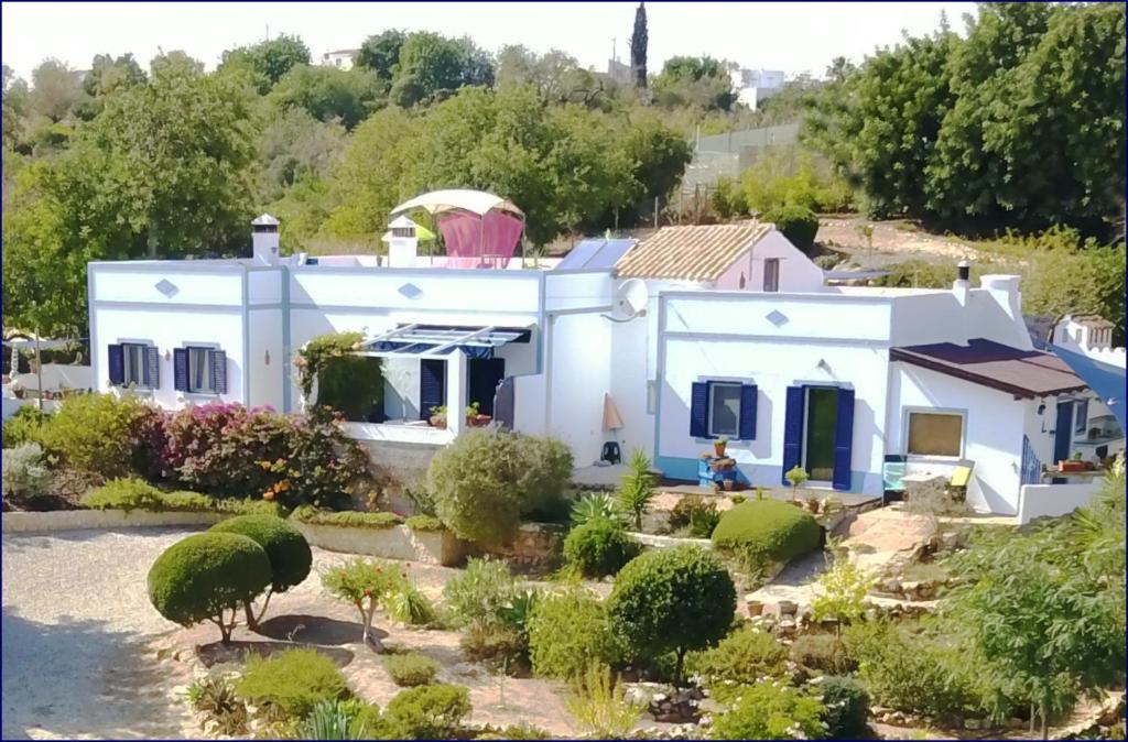Studio Casa Formosa Estrada de Quatrim C.P. 228-C, 8700-214 Olhão