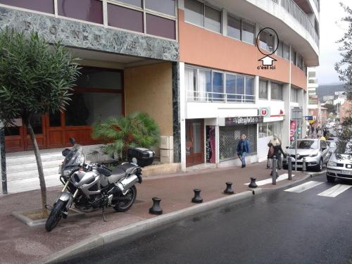 STUDIO CASSIS