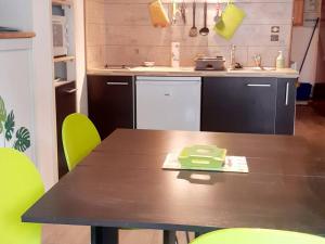Studio Cauterets, 1 pièce, 5 personnes - FR-1-234-260