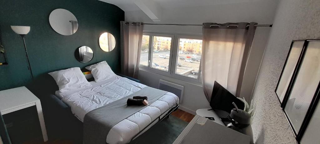 STUDIO CENTRE CANNES FORVILLE