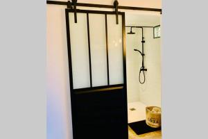 Studio centre de Hyeres pour 4 personnes piscine et tennis