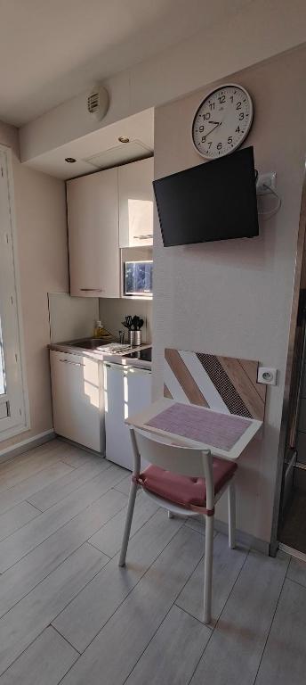 Appartement studio-centre-Thabor-balcon-1 personne 9 Avenue Aristide Briand 35000 Rennes