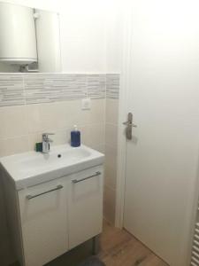 Studio * Centre-ville * Parking gratuit * WiFi