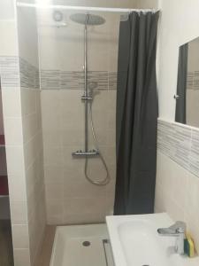 Studio * Centre-ville * Parking gratuit * WiFi