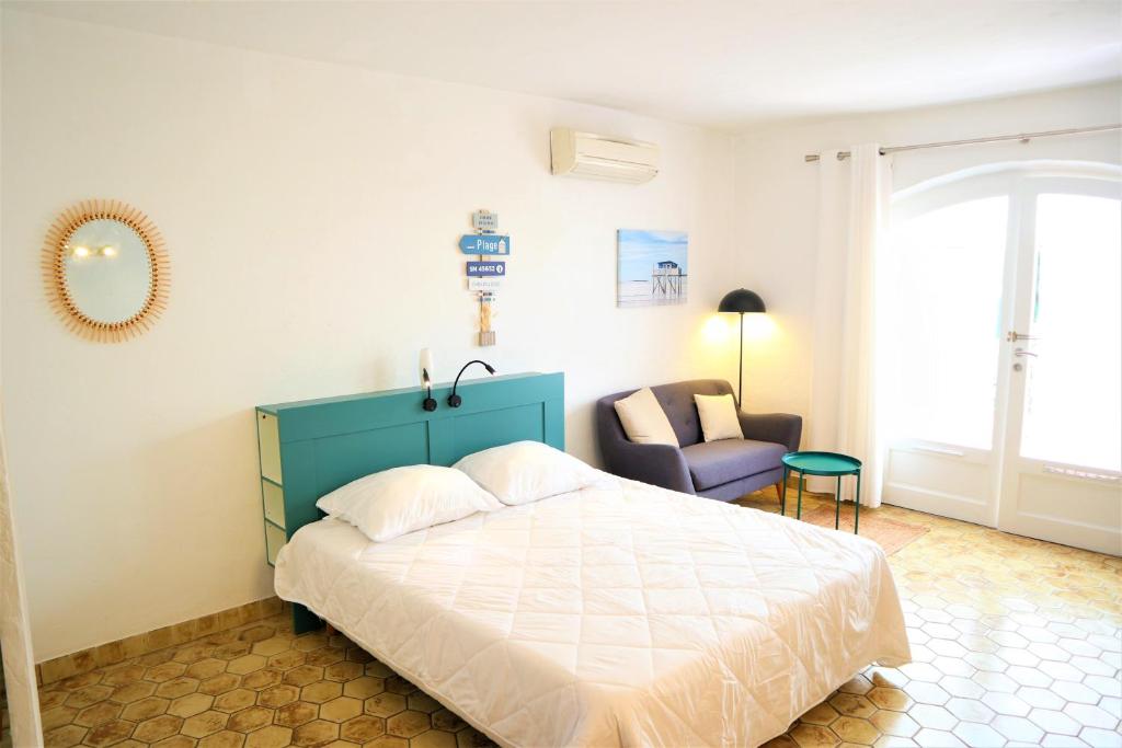 Appartement studio chaleureux bastide de robinson N15 778 Avenue de la Mer 06210 Mandelieu-la-Napoule