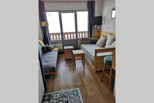 Studio chaleureux de 4 - 5 personnes, ski aux pieds