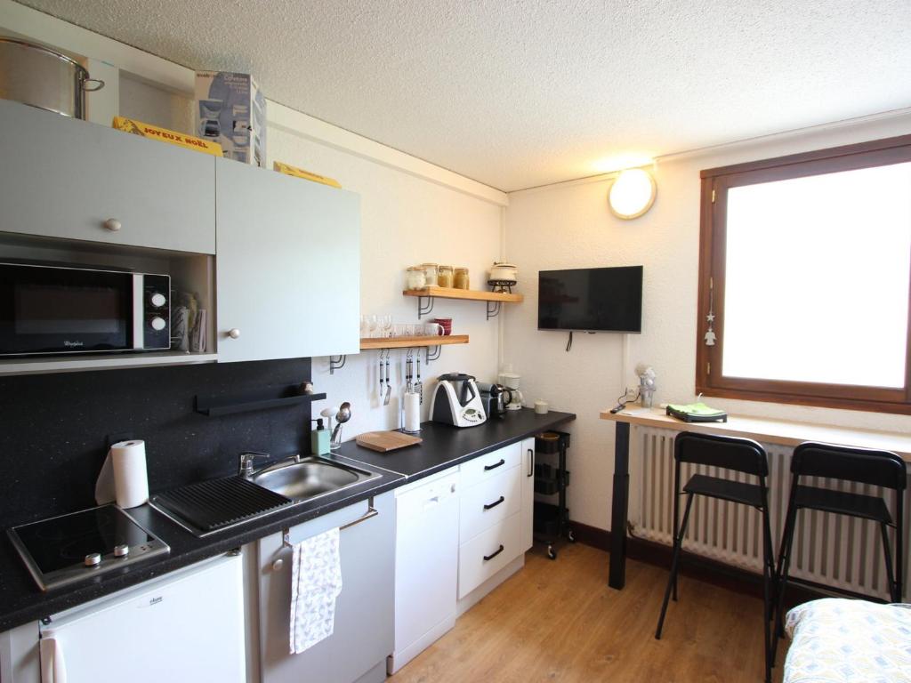 Appartement Studio Chamrousse, 1 pièce, 3 personnes - FR-1-549-95 390 Rue du pere tasse 38410 Chamrousse