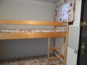 Appartement Studio Chamrousse, 1 pièce, 4 personnes - FR-1-340-253 394 Rue des chardons bleus ROCHE BERANGER 38410 Chamrousse Rhône-Alpes