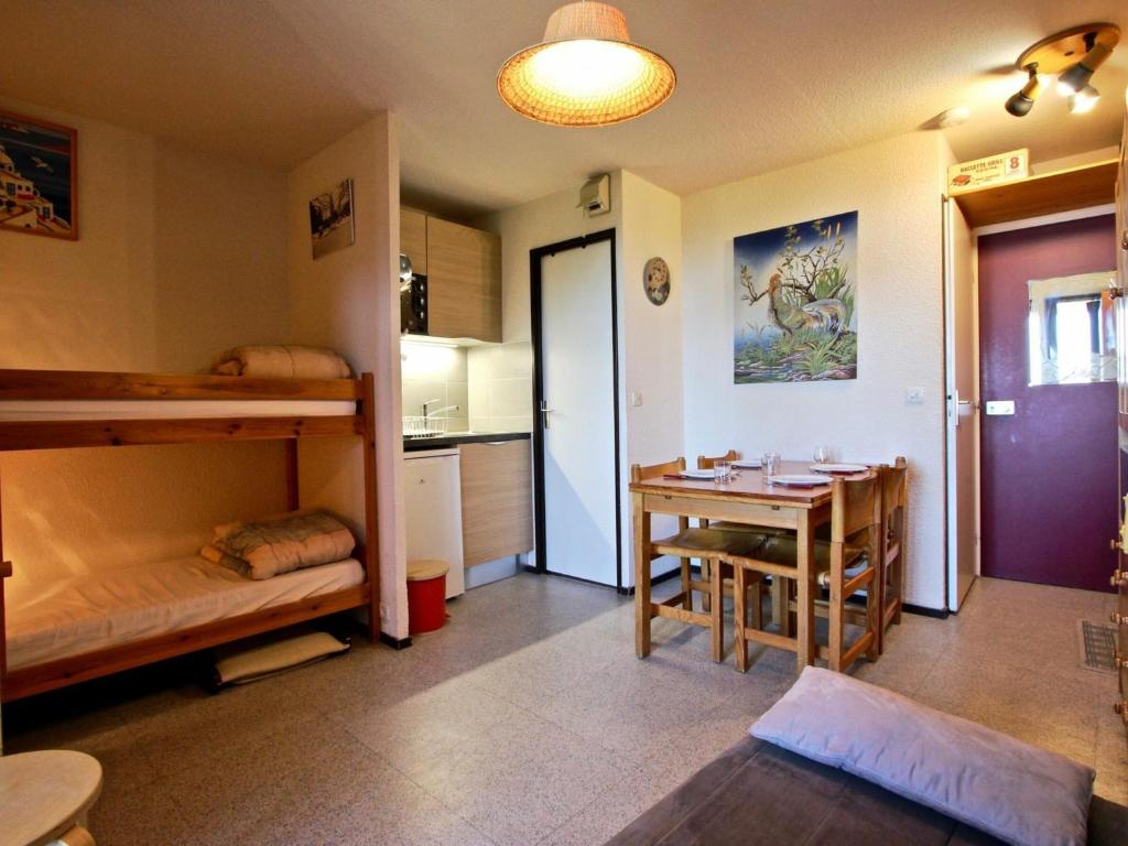 Appartement Studio Chamrousse, 1 pièce, 4 personnes - FR-1-340-95 1164 Route De La Croisette -  - Roche Beranger 38410 Chamrousse