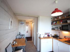 Appartement Studio Chamrousse, 1 pièce, 4 personnes - FR-1-549-100 394 Rue des chardons bleus ROCHE BERANGER 38410 Chamrousse Rhône-Alpes