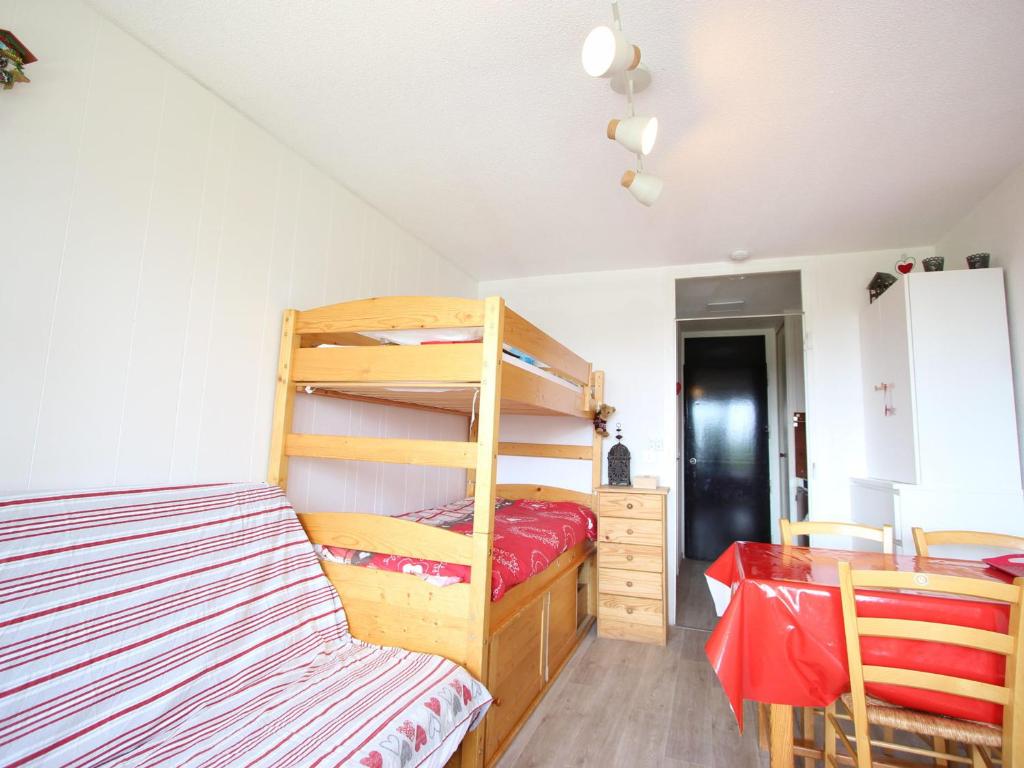 Appartement Studio Chamrousse, 1 pièce, 4 personnes - FR-1-549-96 319 Rue des Chardons Bleus ROCHE BERANGER 38410 Chamrousse