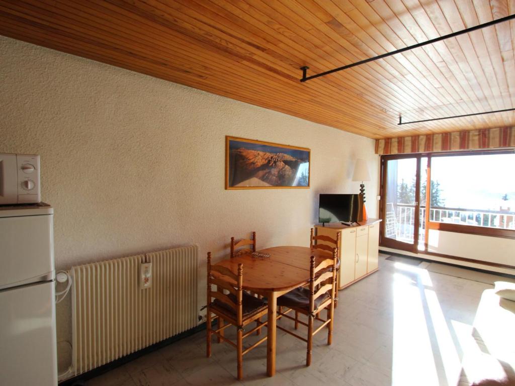 Appartement Studio Chamrousse, 1 pièce, 4 personnes - FR-1-549-99 202 Avenue du père tasse 38410 Chamrousse