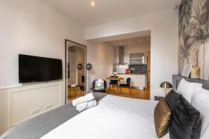 Studio Charming & Modern - Quiet area in city center - WIFI