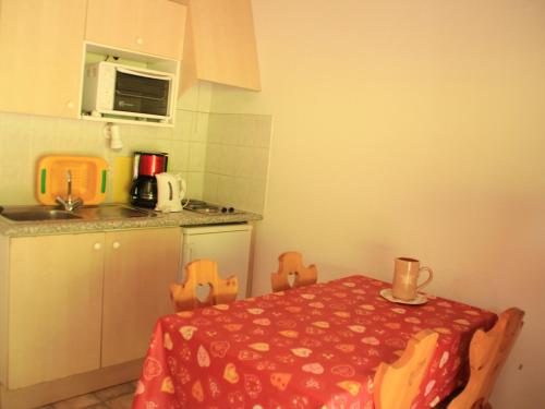 Studio Châtel, 1 pièce, 3 personnes - FR-1-200-185