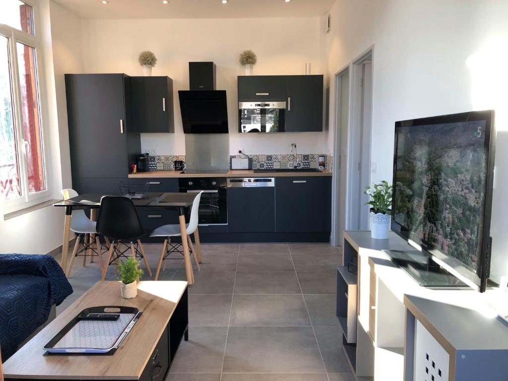 Studio Châtel, 1 pièce, 3 personnes - FR-1-200-209
