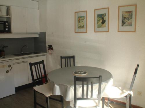 Studio Châtel, 1 pièce, 4 personnes - FR-1-200-141