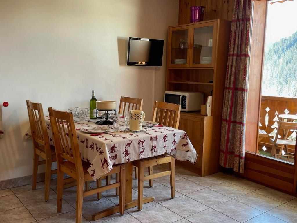 Studio Châtel, 1 pièce, 4 personnes - FR-1-693-66 171 Route des Freinets, 74390 Châtel