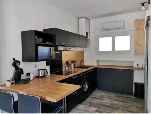 Studio clim reversible et jardin privatif au MOURILLON