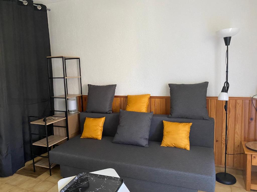 Appartement studio climatisé avec parking Bâtiment C2 n°18 578 Rue Hector Berlioz 83250 La Londe-les-Maures