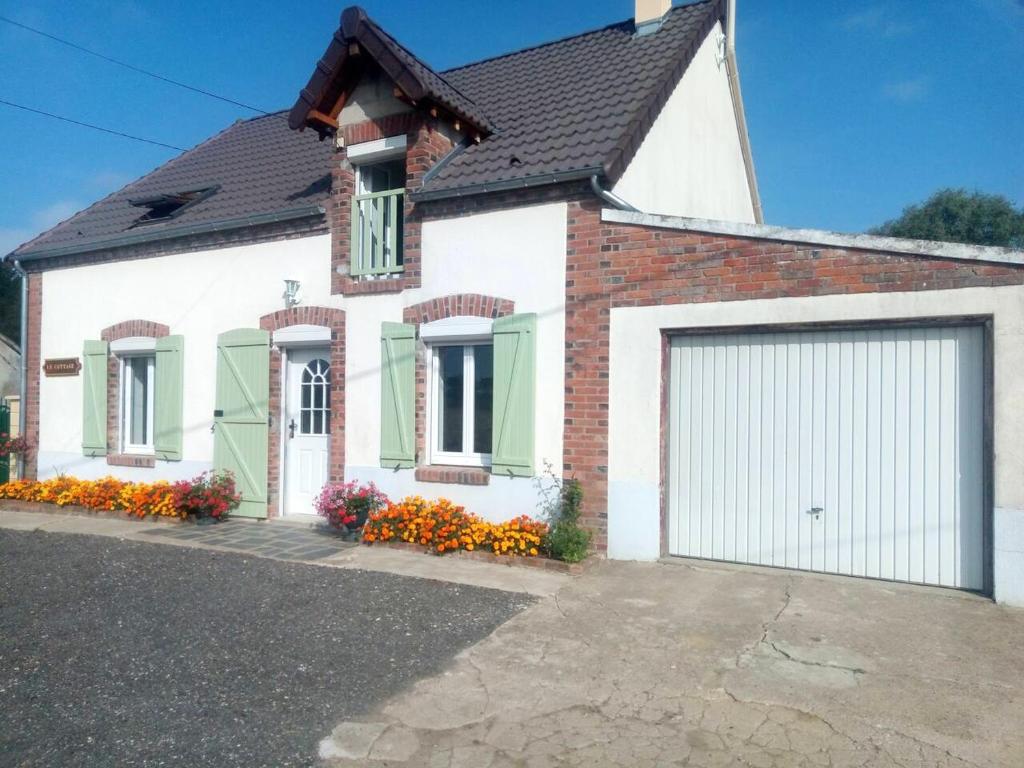 Studio climatisé avec piscine et jardin