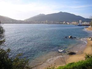 Studio climatisé avec vue panoramique proche mer