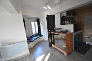 Studio climatisée et sa terrasse privée en villa
