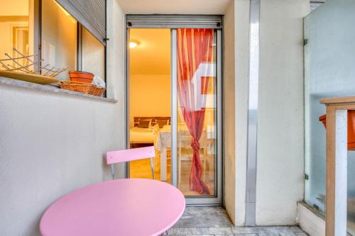 Studio Close to all Hyper Central amenities