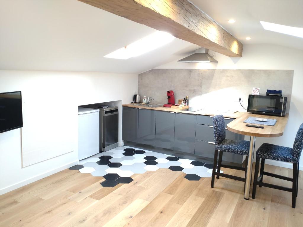 Appartement studio cocoon BORDEAUX Chartrons/ Jardin Public 6 Rue Saint-Hubert 33000 Bordeaux