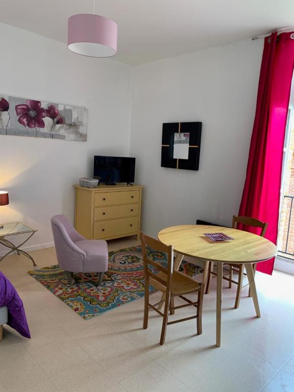 Appartement Studio coeur historique Albigeois 41 Bis Rue Porta 81000 Albi