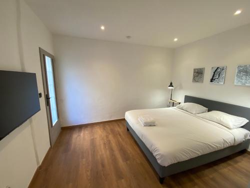 STUDIO CONFORT ROTONDE*CALME*CLIM*WIFI*SMART TV