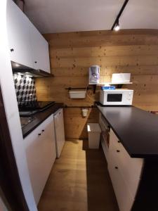 Studio Confortable style Chalet, Saint Lary Soulan centre village, 6 nuits minimum