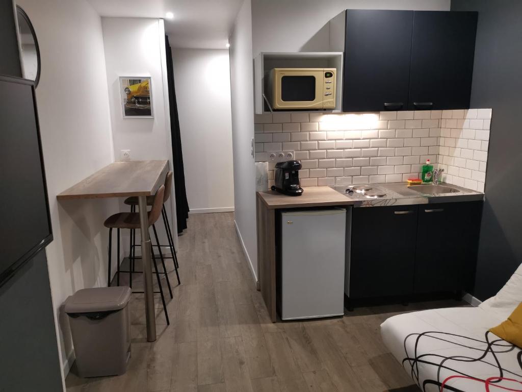 Appartement Studio cosy au pied du METRO FLACHET 41 Rue Flachet 69100 Villeurbanne