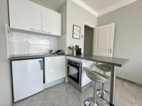 Studio cosy avec balcon - quartier Suquet