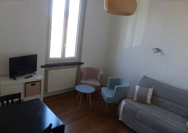 Studio Cosy, avec Parking et Proche du Centre 19 Rue Jean Jaurès, 73100 Aix-les-Bains