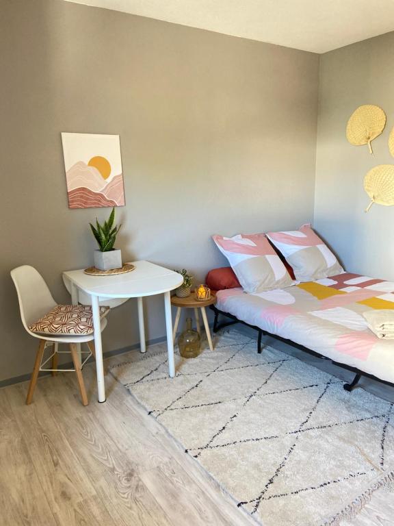 Studio cosy Bourg en bresse 26 Rue de Montholon, 01000 Bourg-en-Bresse