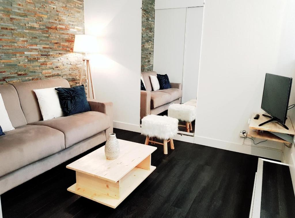 Studio Cosy centre Cannes 17 bis Rue Boucicaut, 06400 Cannes