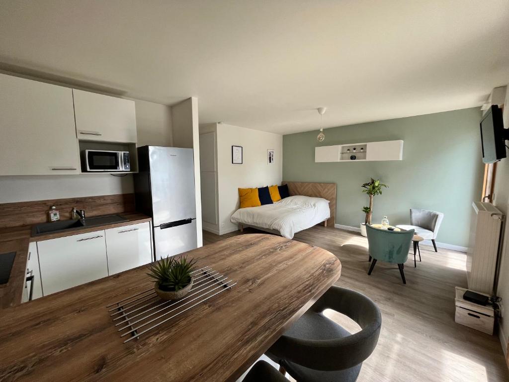 Studio Cosy et son Emplacement Idéal 15 Rue d'Amsterdam, 77144 Montévrain
