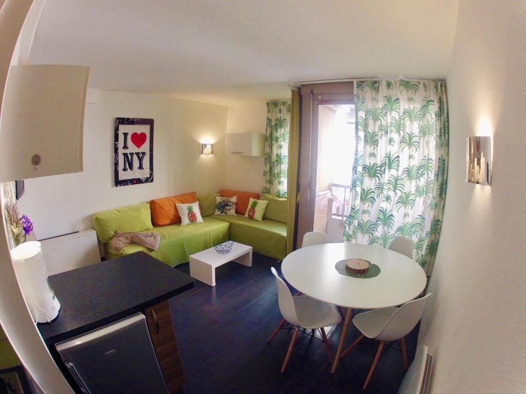 Appartement studio cosy Juan les pins 17 avenue Maréchal Joffre 06160 Juan-les-Pins