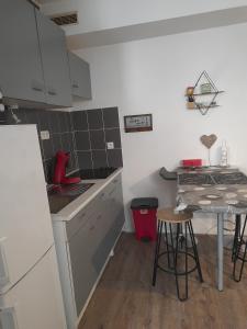 Appartement Studio Cosy proche centre MPL/ pk gratuit 86 Rue Sainte-Véronique 34070 Montpellier Languedoc-Roussillon