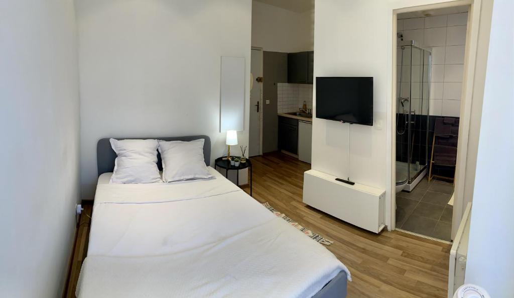 Studio cosy refait à neuf, centre-ville 4 12 Rue Miron, 06000 Nice